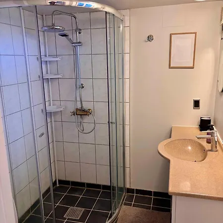 Cozy Located By Tejn Harbor Apartment *
